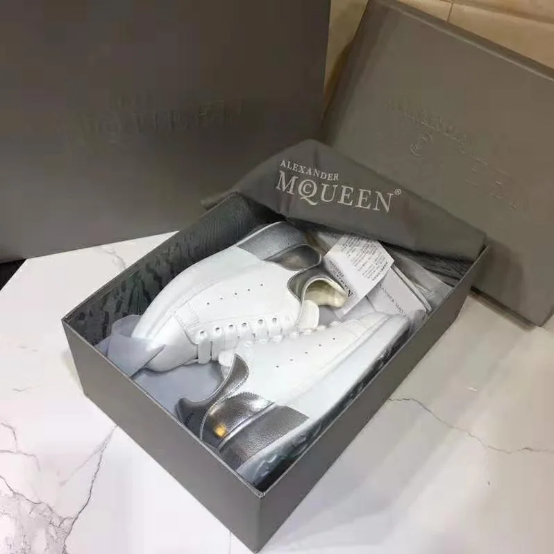 Alexander Mcqueen Oversized Sneaker White Smooth Calf Leather Lace for Women in Up Sneaker Alexander Mcqueen Oversized Sneaker White Smooth Calf Leather Lace for Women in Up Sneaker