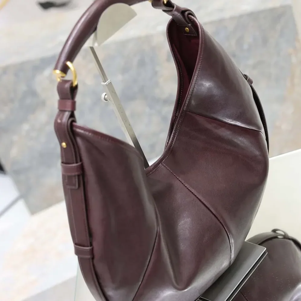 Saint Laurent YSL Mombasa Medium In Leather for Women in Rouge Cabernet