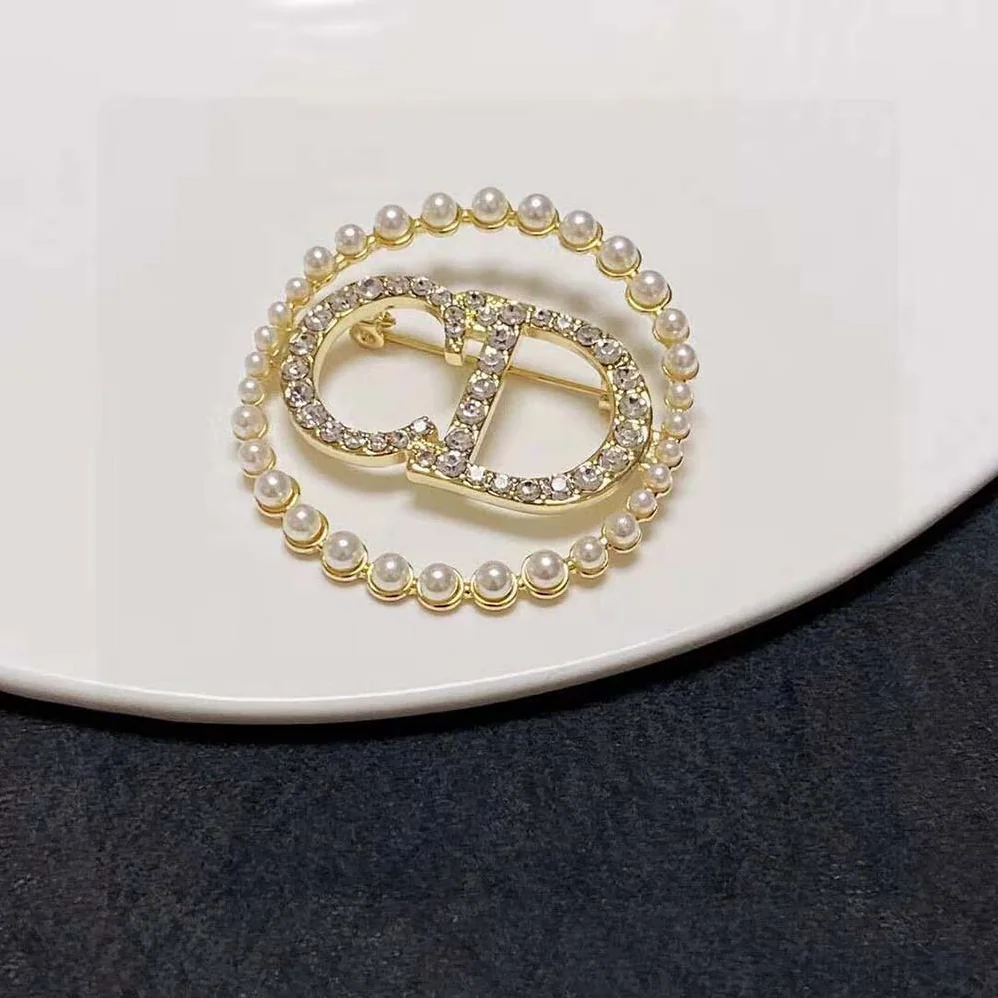 Dior Clair D Lune Brooch Gold for Women in Finish Metal Dior Clair D Lune Brooch Gold for Women in Finish Metal
