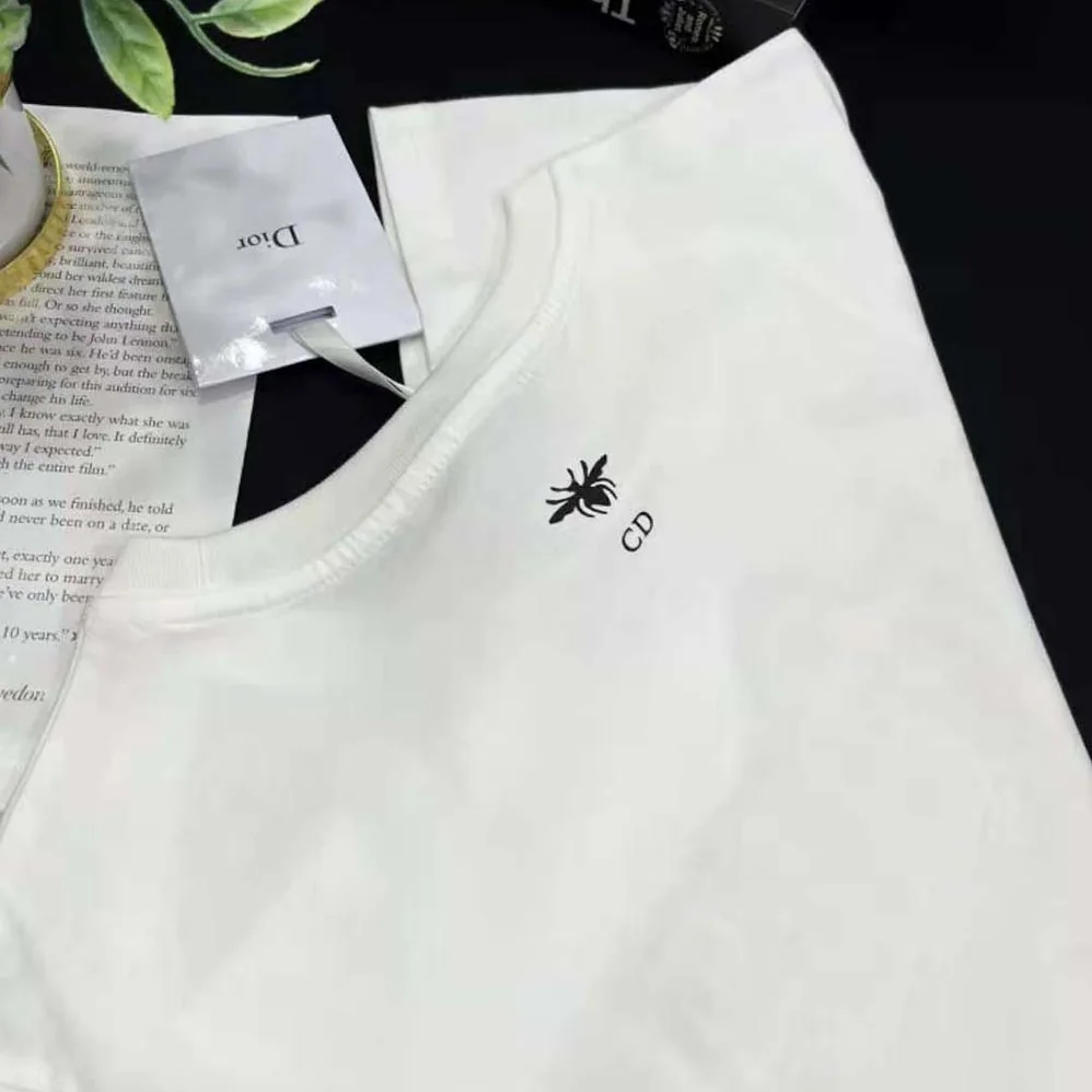 Dior T-shirt White Cotton and Linen Jersey with Multicolor Indian Animals Peacock Motif for Men