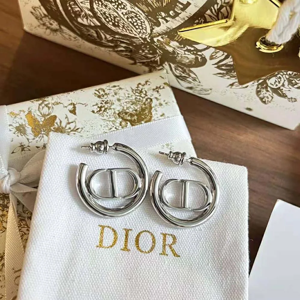 Dior 30 Montaigne Earrings Silver for Women in Finish Metal