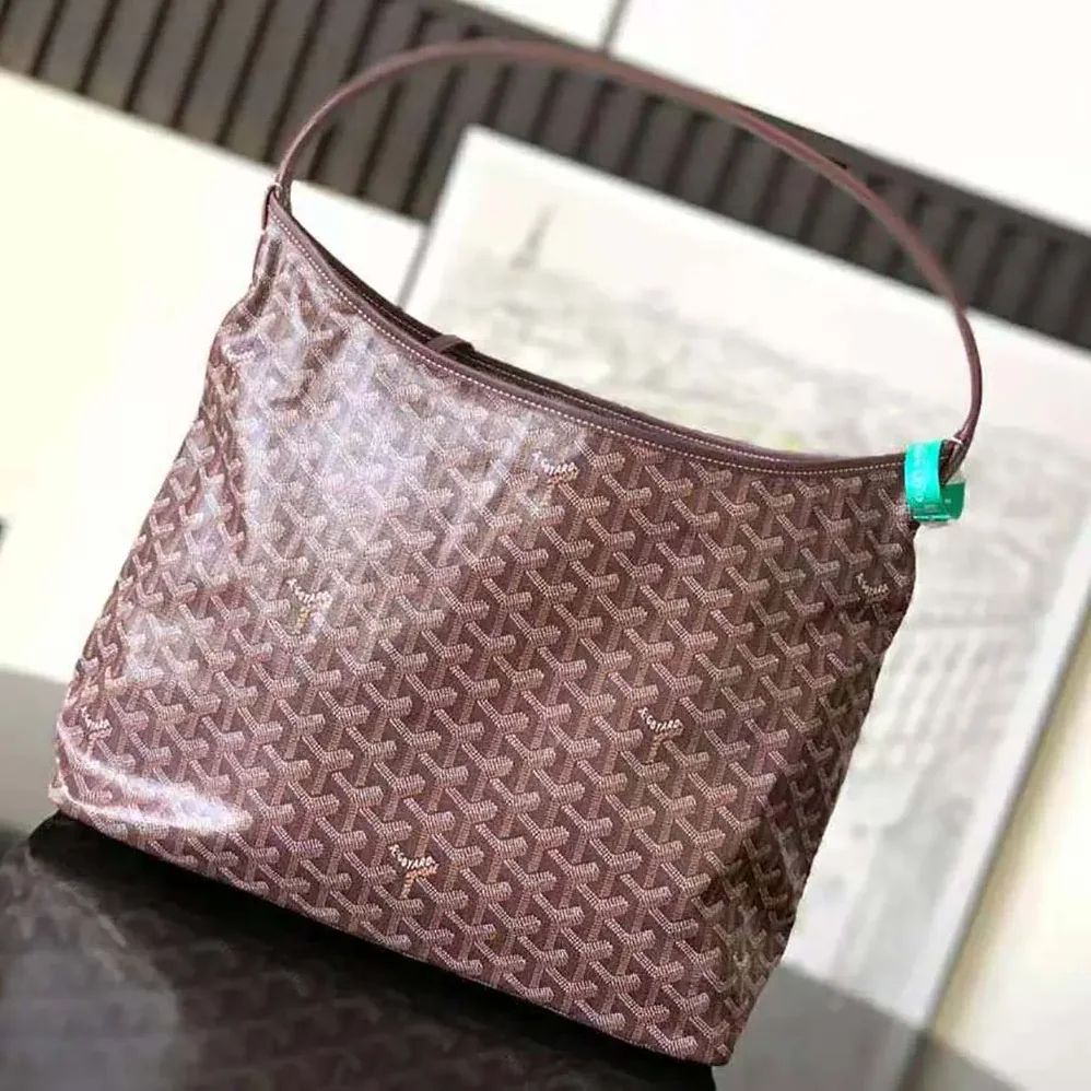 Goyard Bohème Hobo Bag for Unisex in Maroon Goyard Bohème Hobo Bag for Unisex in Maroon