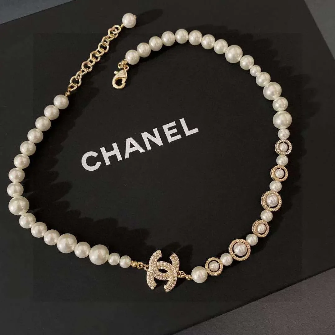 Chanel Pearl Bow Necklace White