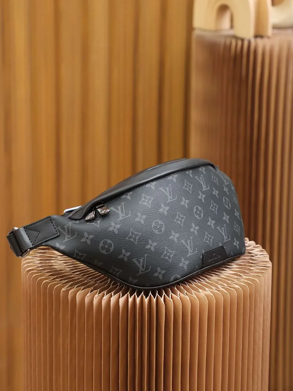 Louis Vuitton Discovery Bumbag in Black Silver Hardware Louis Vuitton Discovery Bumbag in Black Silver Hardware