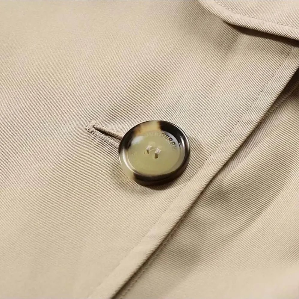 Burberry Chelsea Heritage Trench Coat for Women