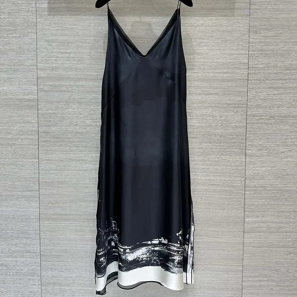 Dior A-Line Mid-Length Dress Black and White Silk Twill with Paris Motif for Women Dior A-Line Mid-Length Dress Black and White Silk Twill with Paris Motif for Women