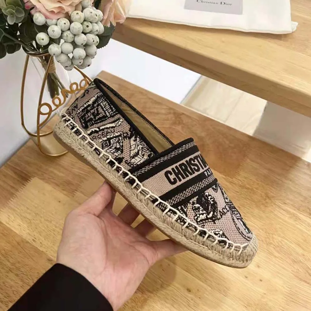 Dior Granville Espadrille Beige and Black Cotton Embroidered with Plan de Paris Motif for Women Dior Granville Espadrille Beige and Black Cotton Embroidered with Plan de Paris Motif for Women