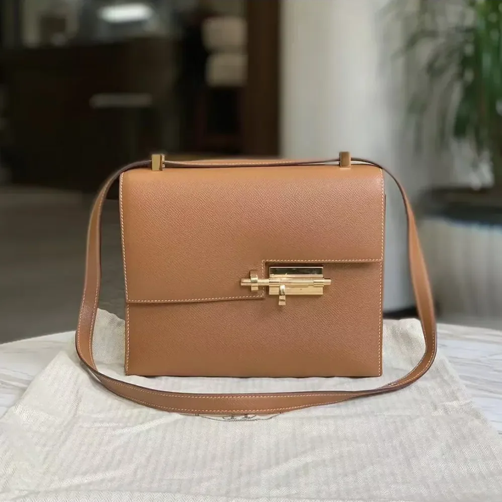 Hermes Verrou 21 Bag in Epsom Leather for Women in Brown/Gold Hermes Verrou 21 Bag in Epsom Leather for Women in Brown/Gold