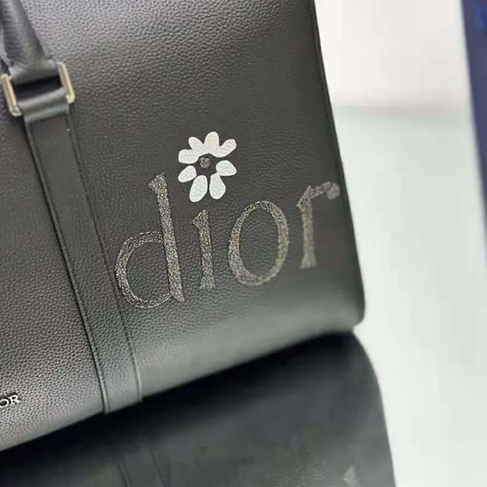 Dior By Erl Dior Lingot 50 Bag Black Grained Calfskin for Men Dior By Erl Dior Lingot 50 Bag Black Grained Calfskin for Men
