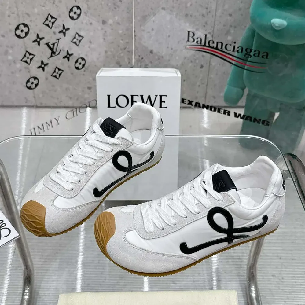 Loewe Ballet Runner 2.0 in Nylon and Calfskin for Unisex in White Loewe Ballet Runner 2.0 in Nylon and Calfskin for Unisex in White