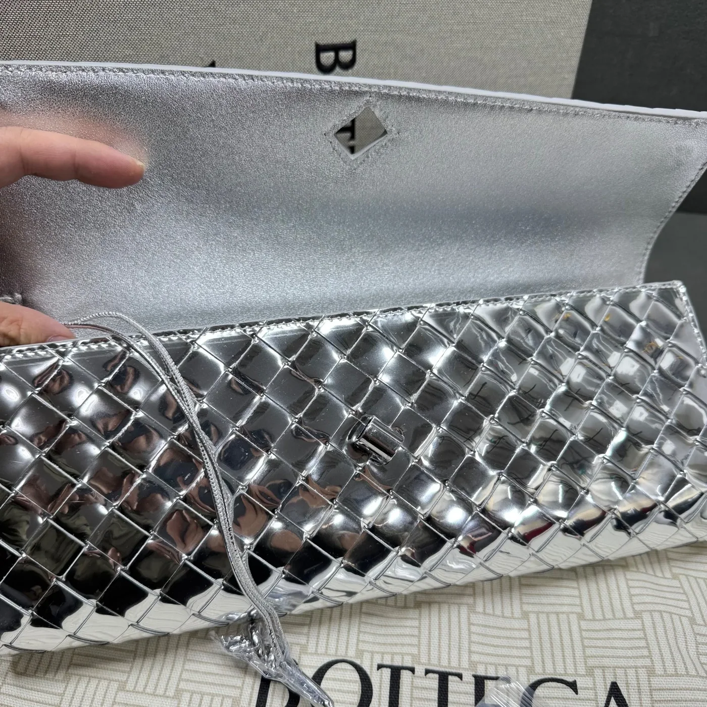Bottega Veneta Andiamo Clutch in Silver Metallic Silver Hardware Bottega Veneta Andiamo Clutch in Silver Metallic Silver Hardware