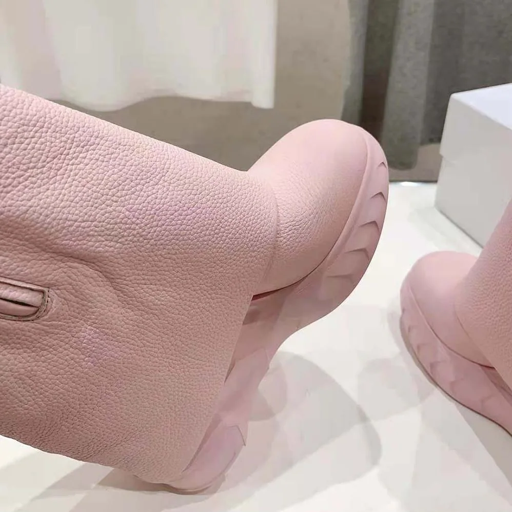 Givenchy Shark Lock Biker Ankle Boots in Grained Leather for Women in Pink