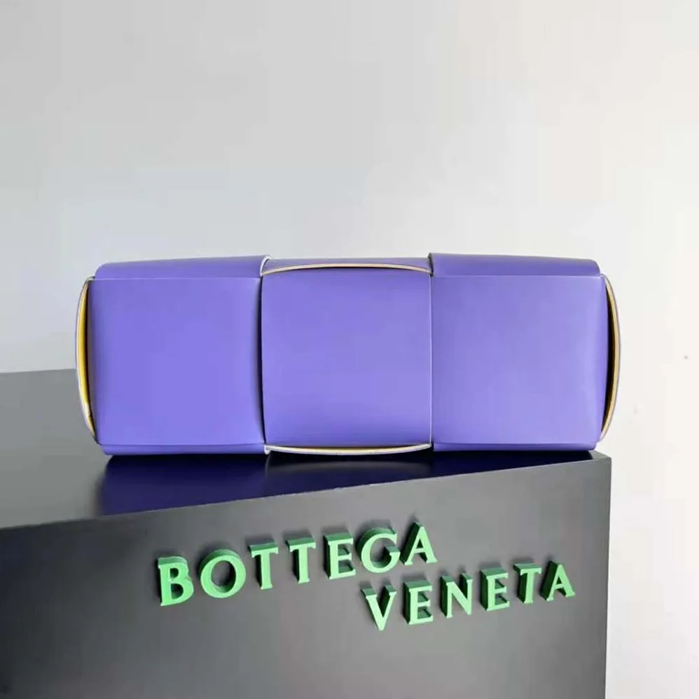 Bottega Veneta Mini Arco Tote Bag with Detachable Strap for Women in Purple Bottega Veneta Mini Arco Tote Bag with Detachable Strap for Women in Purple