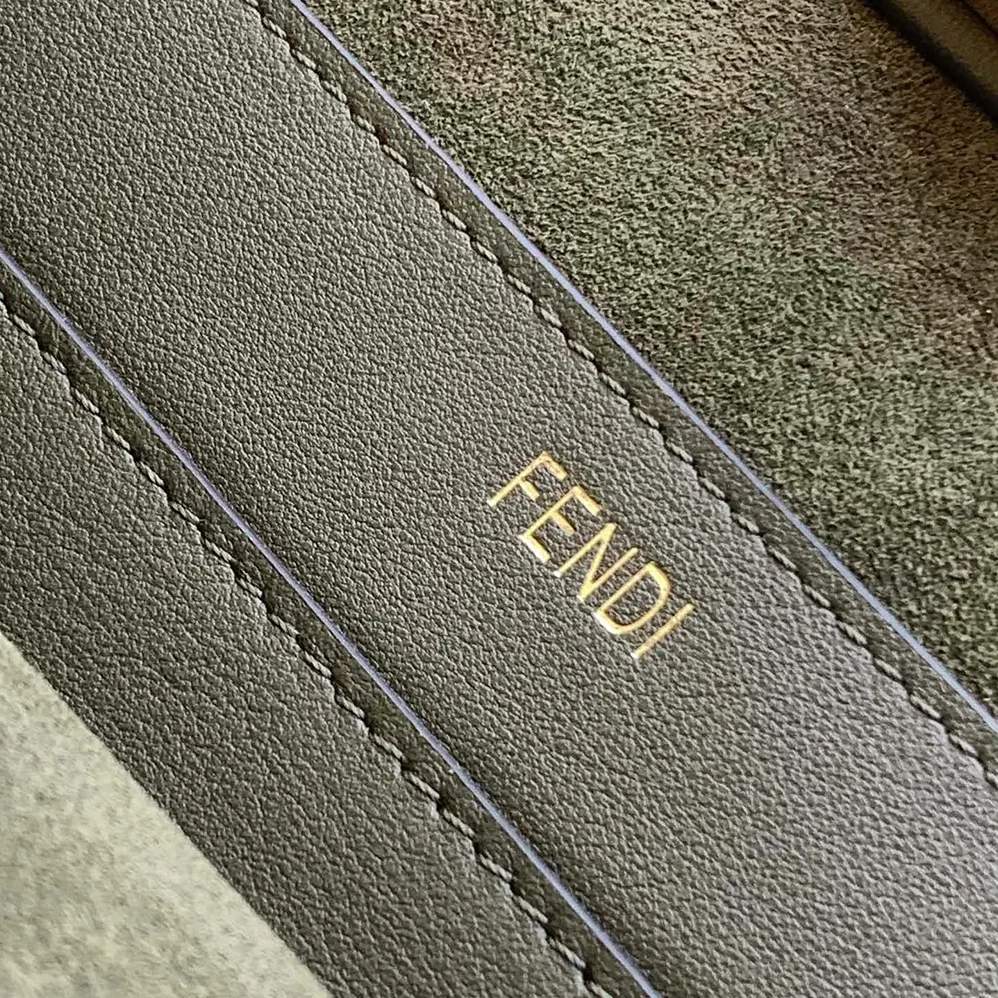 Fendi Peekaboo Soft Large Green Leather Bag for Women