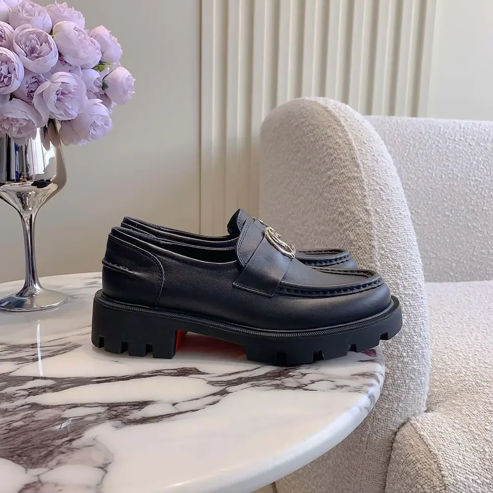 Christian Louboutin CL Moc Lug Loafers Calf leather for Women in Black Christian Louboutin CL Moc Lug Loafers Calf leather for Women in Black