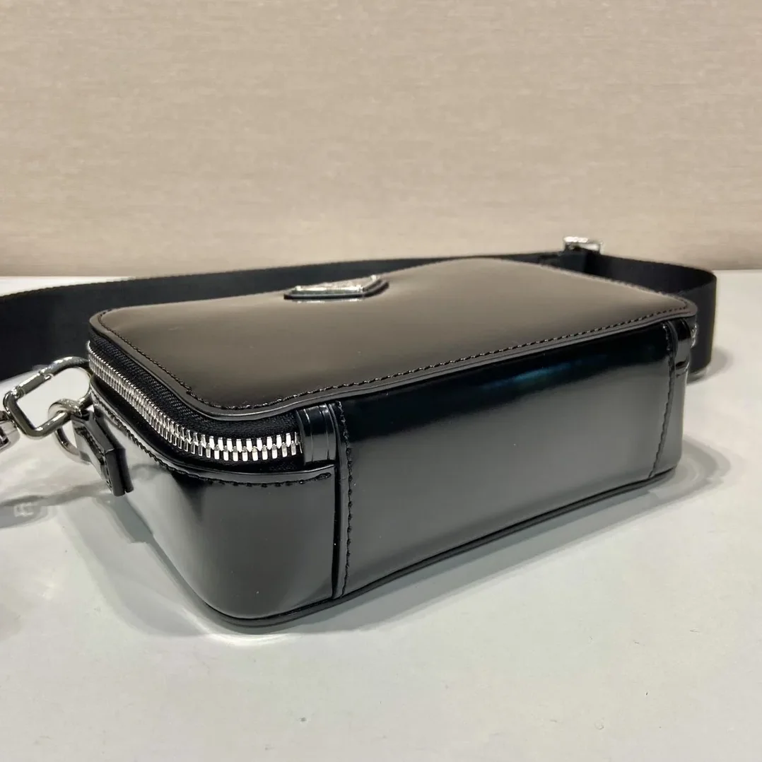 Prada Small Prada Brique Bag Black / 2VH070_ZO6_F0002_V_ZMI