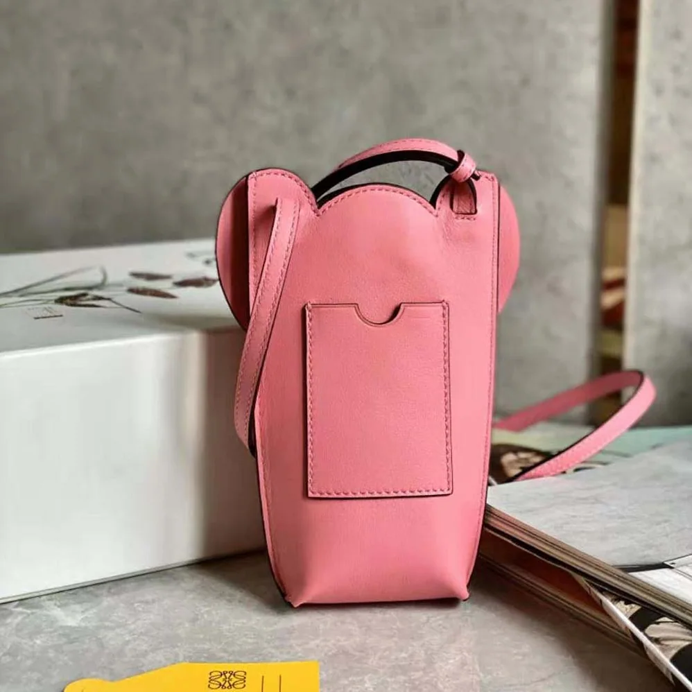 Loewe Elephant Pocket in Classic Calfskin for Women in Pink Loewe Elephant Pocket in Classic Calfskin for Women in Pink