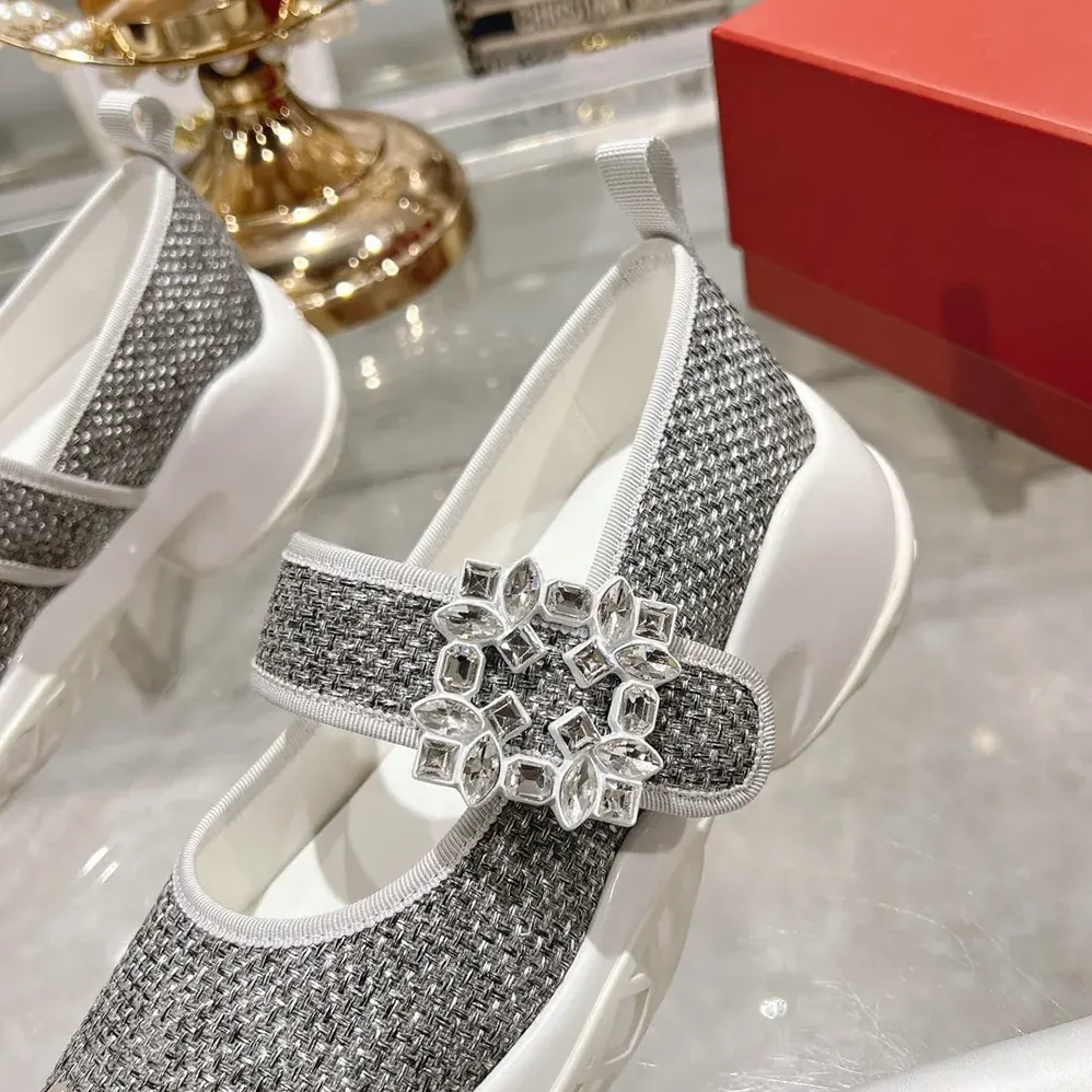 Roger Vivier Viv' Run Babies Sneakers in Lurex for Women in Silver