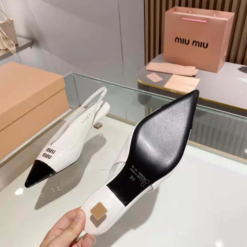 Miu Miu Patent Leather Pump in 45 mm Heel Height for Women in White