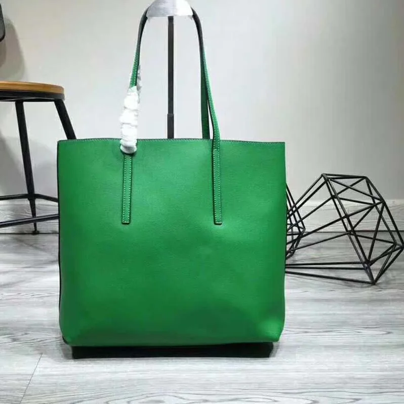 Fendi Leather Logo Shopper Bag for Women in Green