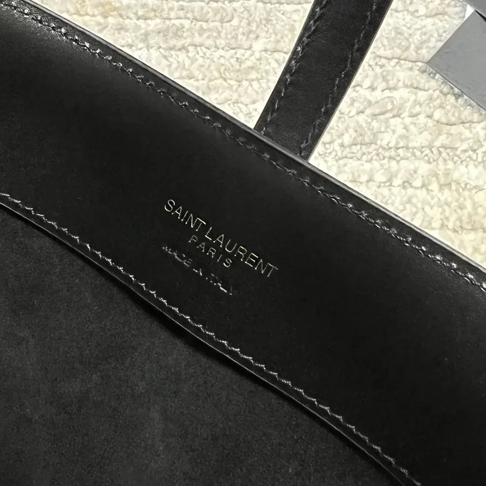 Saint Laurent YSL Le 37 Mini in Shiny Leather for Women in Black