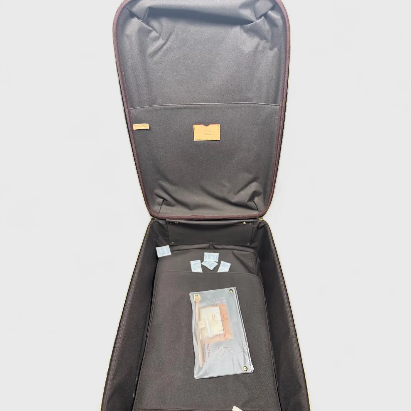 Louis Vuitton Exqusite Travelling Luggage Monogram Canvas , Travel Luggages /