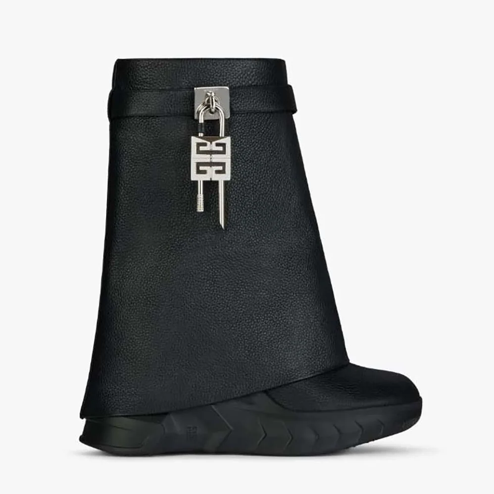 Givenchy Shark Lock Biker Ankle Boots in Grained Leather for Women in Black Givenchy Shark Lock Biker Ankle Boots in Grained Leather for Women in Black