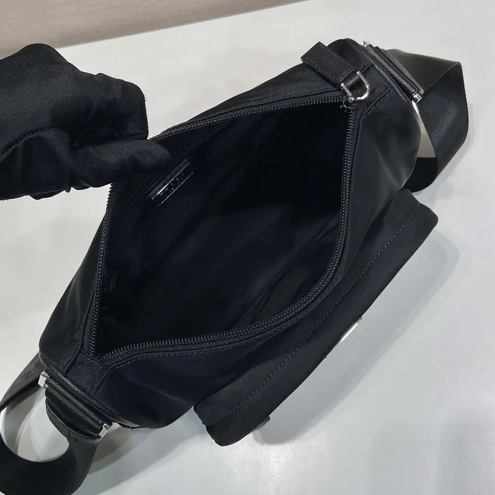 Prada Medium Re-Nylon and Saffiano Leather Shoulder Bag for Unisex Prada Medium Re-Nylon and Saffiano Leather Shoulder Bag for Unisex