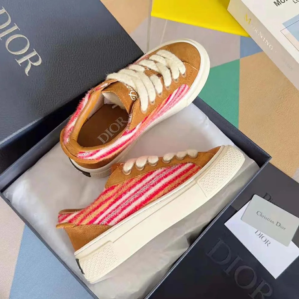 Dior Tears B33 Sneaker – Limited and Numbered Edition for Men in Red