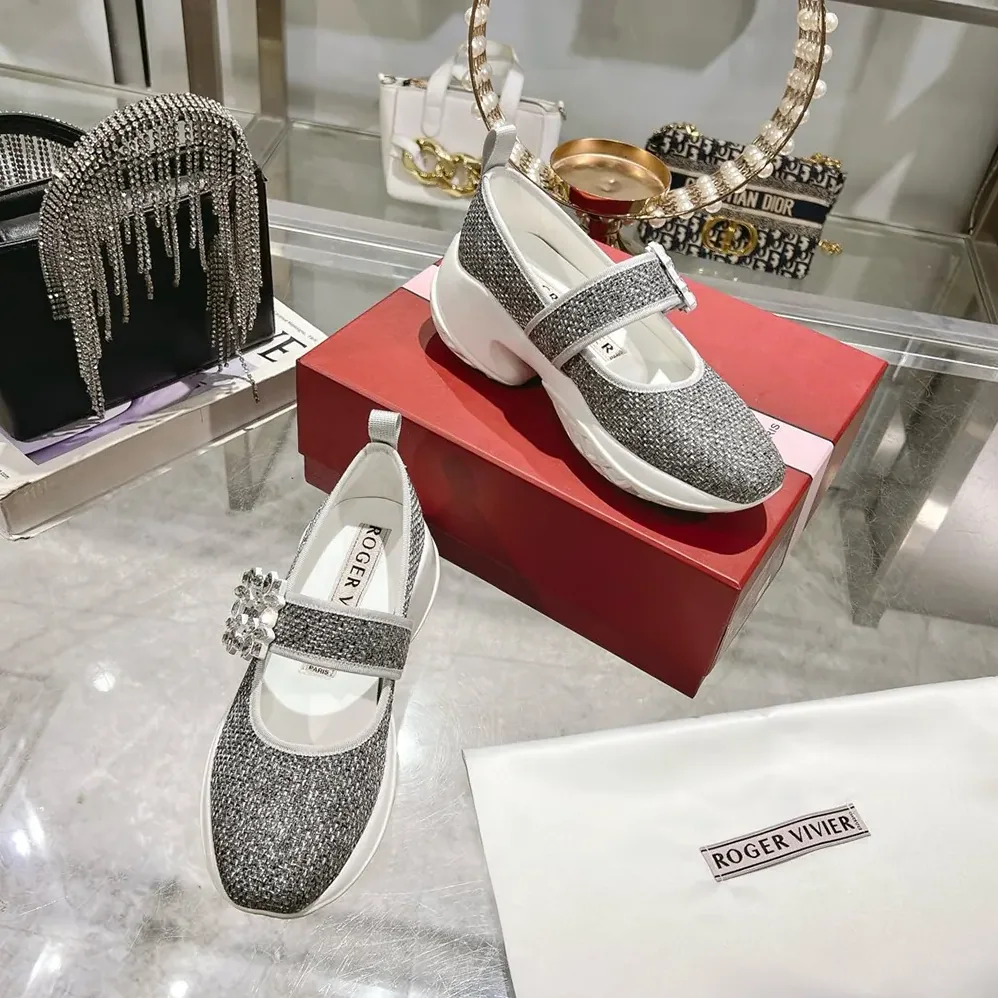 Roger Vivier Viv' Run Babies Sneakers in Lurex for Women in Silver