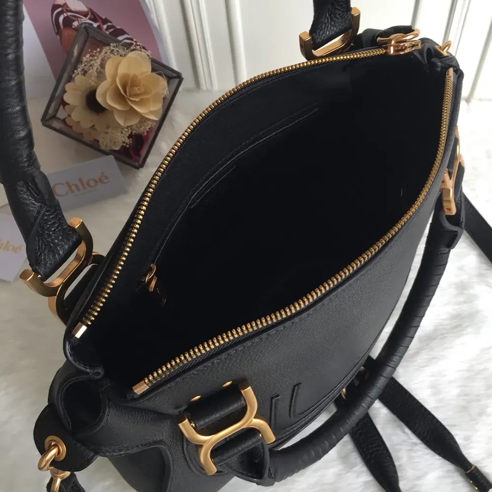 Chloe Marcie Bag in Grained Leather for Women in Black Chloe Marcie Bag in Grained Leather for Women in Black