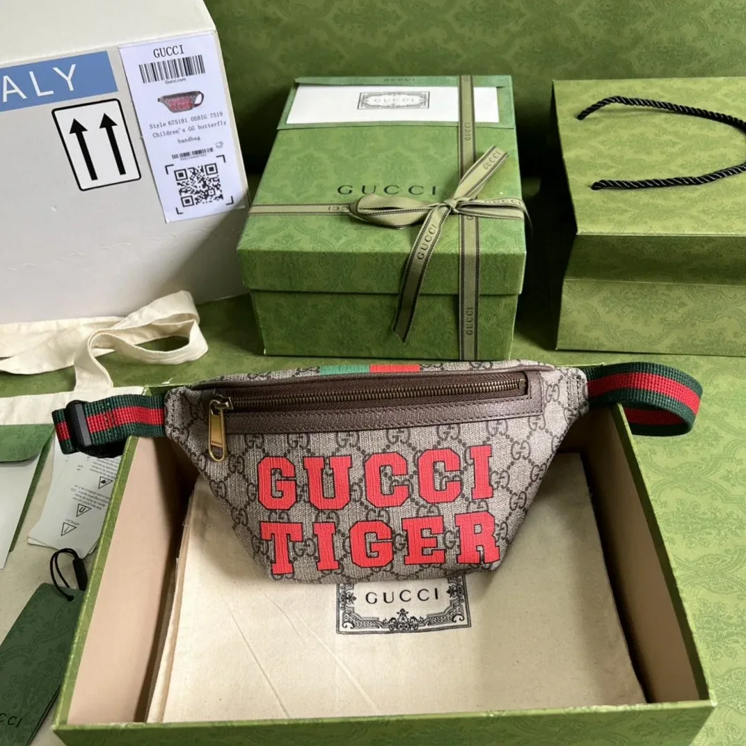 Gucci Tiger GG Belt Bag Beige And Ebony GG Supreme Canvas Gucci Tiger GG Belt Bag Beige And Ebony GG Supreme Canvas