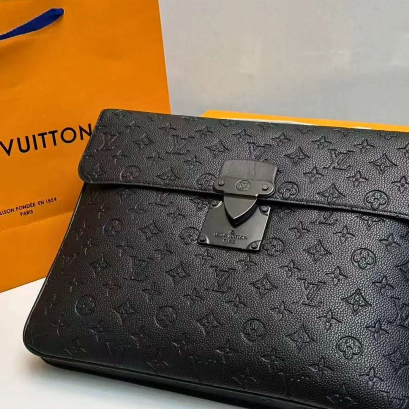 Louis Vuitton S-Lock Briefcase Taurillon Monogram Black Louis Vuitton S-Lock Briefcase Taurillon Monogram Black