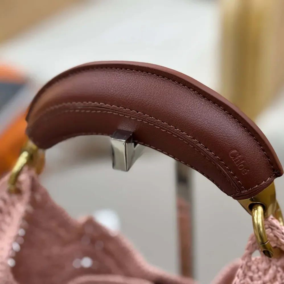 Chloe Summer Banana Hobo Bag In Raffia for Women in Pink