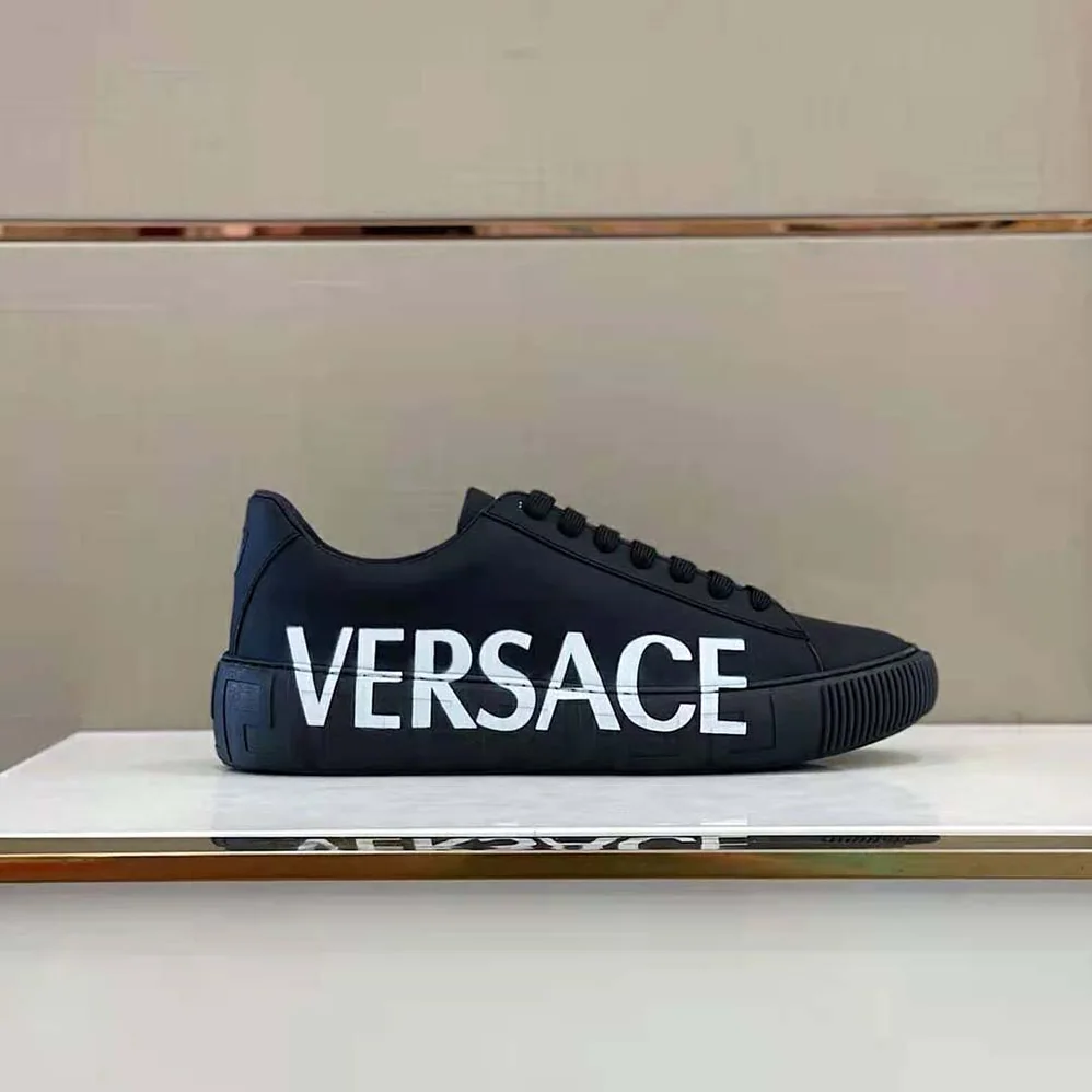 Versace Shoes Greca Logo Sneakers for Unisex in Black Versace Shoes Greca Logo Sneakers for Unisex in Black