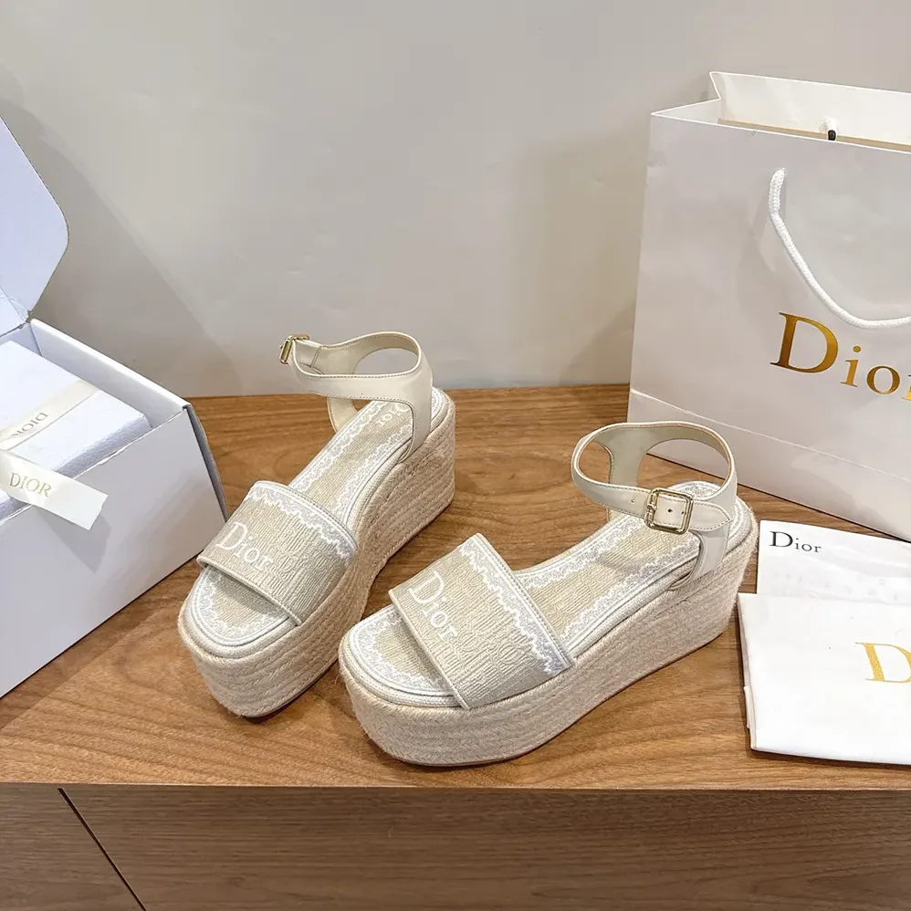Dior Dentelle Wedge Sandal Trench Dior Oblique Embroidered Cotton and White Lace for Women Dior Dentelle Wedge Sandal Trench Dior Oblique Embroidered Cotton and White Lace for Women