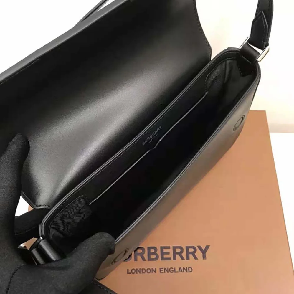 Burberry Leather Catherine Shoulder Bag for Women in Black Burberry Leather Catherine Shoulder Bag for Women in Black