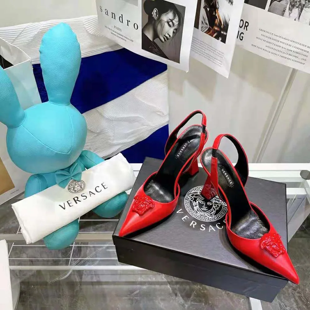 Versace LA Medusa Sling-Red Pumps in 10.5cm Heel Hight for Women Versace LA Medusa Sling-Red Pumps in 10.5cm Heel Hight for Women
