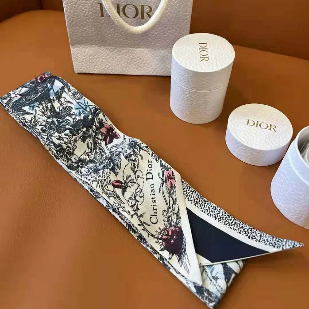 Dior Jardin Magique Mitzah Scarf Blue Multicolor Silk Twill for Women Dior Jardin Magique Mitzah Scarf Blue Multicolor Silk Twill for Women
