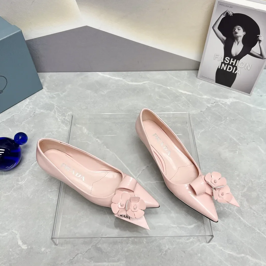 Prada Patent Pumps Pink Prada Patent Pumps Pink