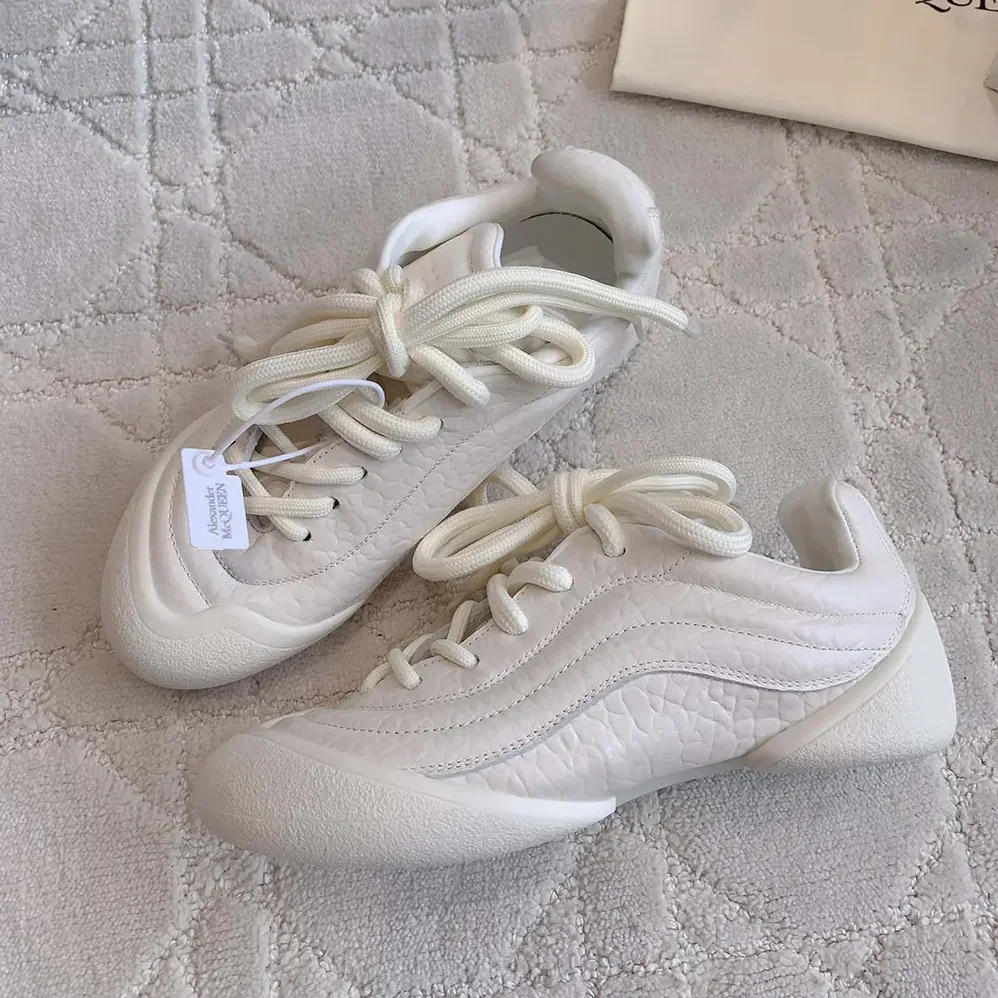 Alexander Mcqueen Flexion Sneaker in Off White for Unisex Alexander Mcqueen Flexion Sneaker in Off White for Unisex