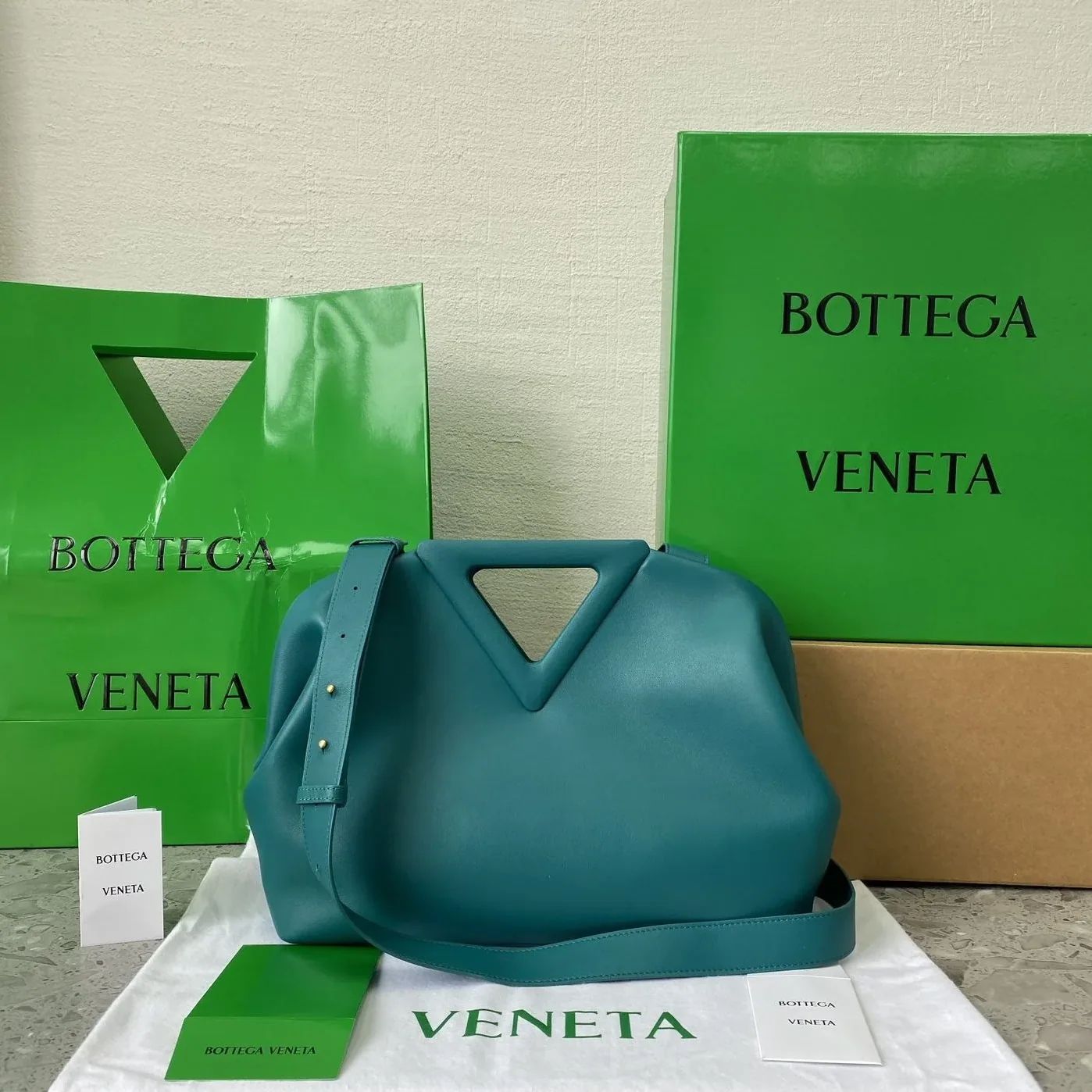 Bottega Veneta Point Mallard Bottega Veneta Point Mallard