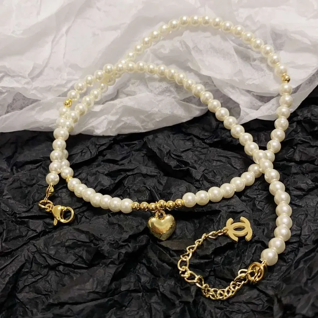 Chanel Heart Pearl Necklace White Chanel Heart Pearl Necklace White