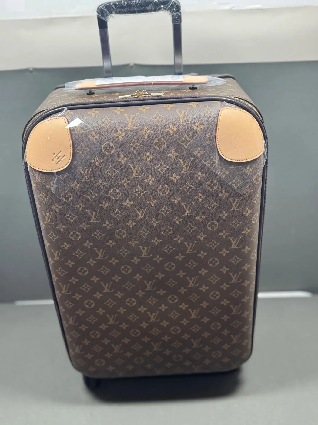 Louis Vuitton Exqusite Travelling Luggage Monogram Canvas , Travel Luggages /
