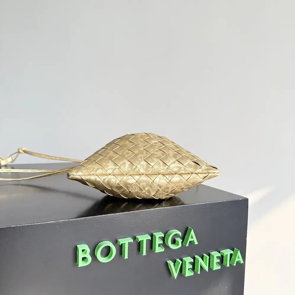 Bottega Veneta Small Dustbag for Women in Gold