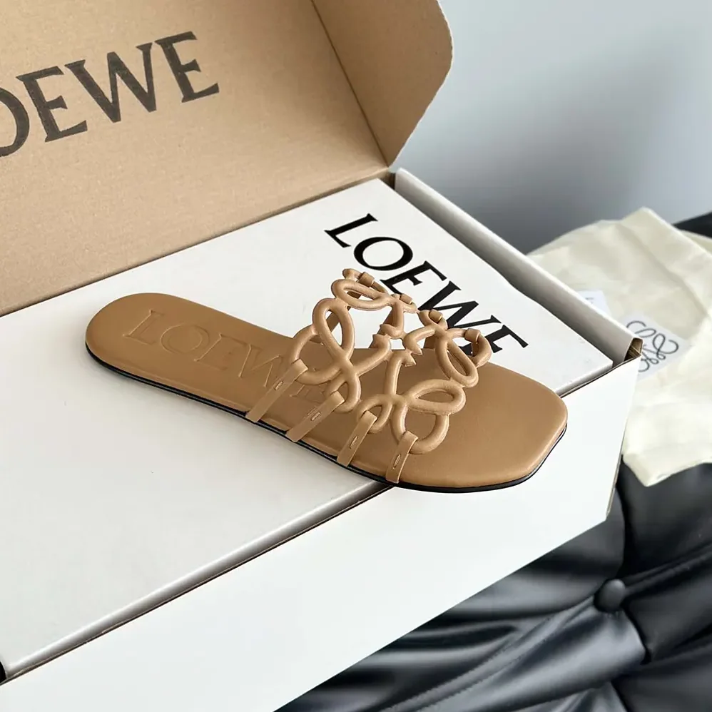 Loewe Petal Anagram Slide in Soft Calfskin for Women in Brown Loewe Petal Anagram Slide in Soft Calfskin for Women in Brown