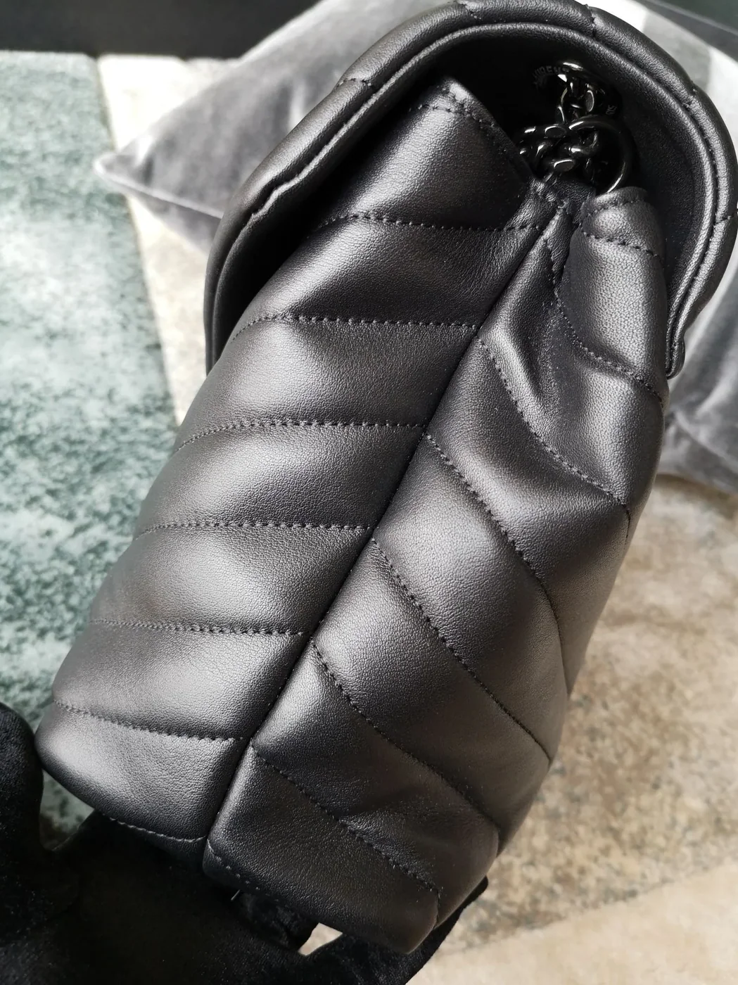 Saint Laurent Lou Lou Medium Chain Bag Black in YSL