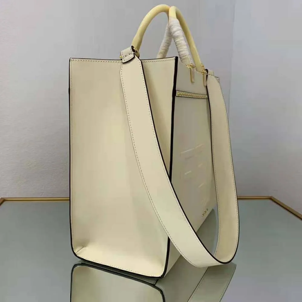 Fendi Sunshine Medium White Leather Shopper for Women