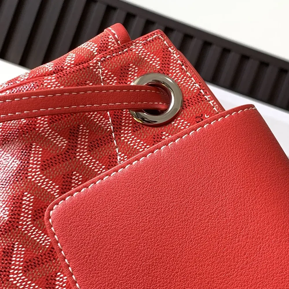 Goyard Rouette Souple Bag for Unisex in Red Goyard Rouette Souple Bag for Unisex in Red