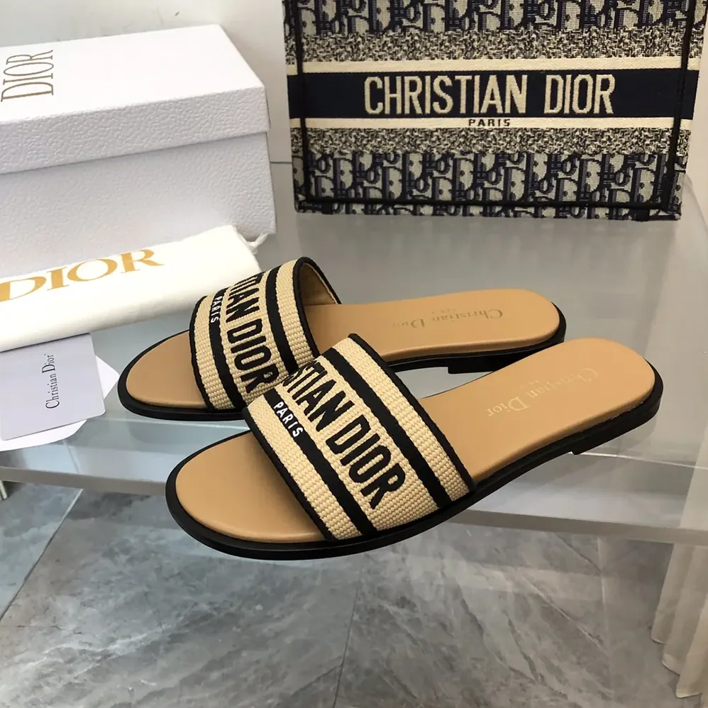 Dior Dway Slide Natural Raffia and Black Embroidered Cotton for Women Dior Dway Slide Natural Raffia and Black Embroidered Cotton for Women